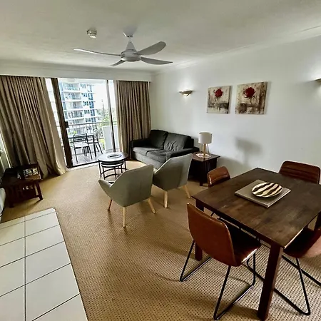 Pacific Resort Broadbeach-3